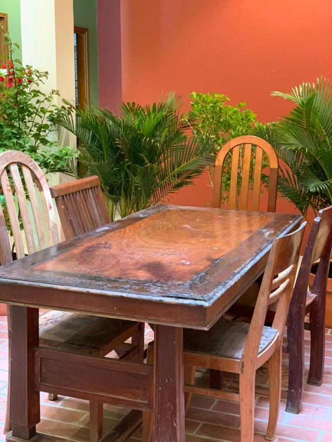 Chí Hiếu Homestay Bac Lieu Exterior foto